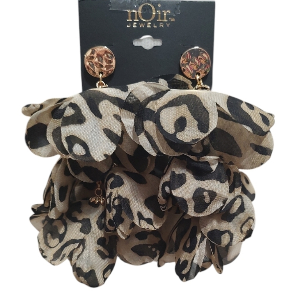nOir Jewelry Black and Tan Leopard Tear Drop Earrings